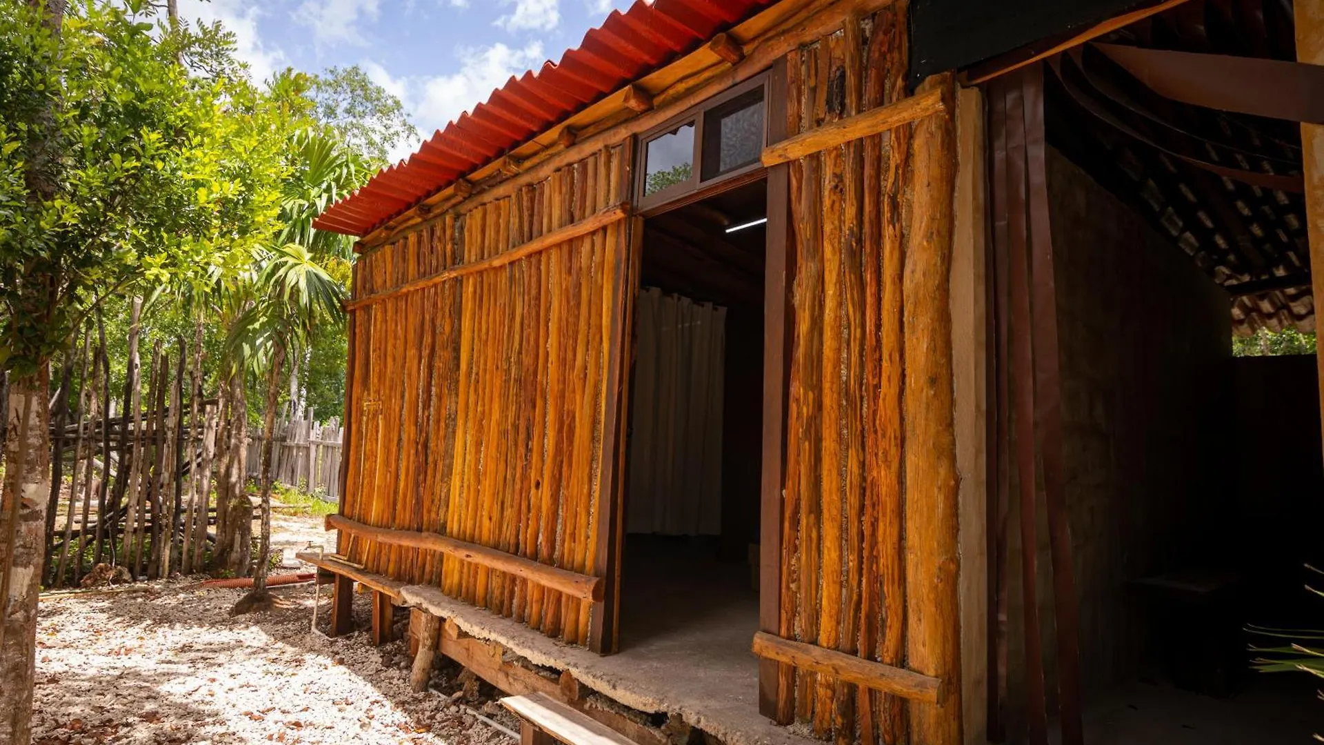 Glamping Solferino-Holbox Coast Hotel 3*, Solferino